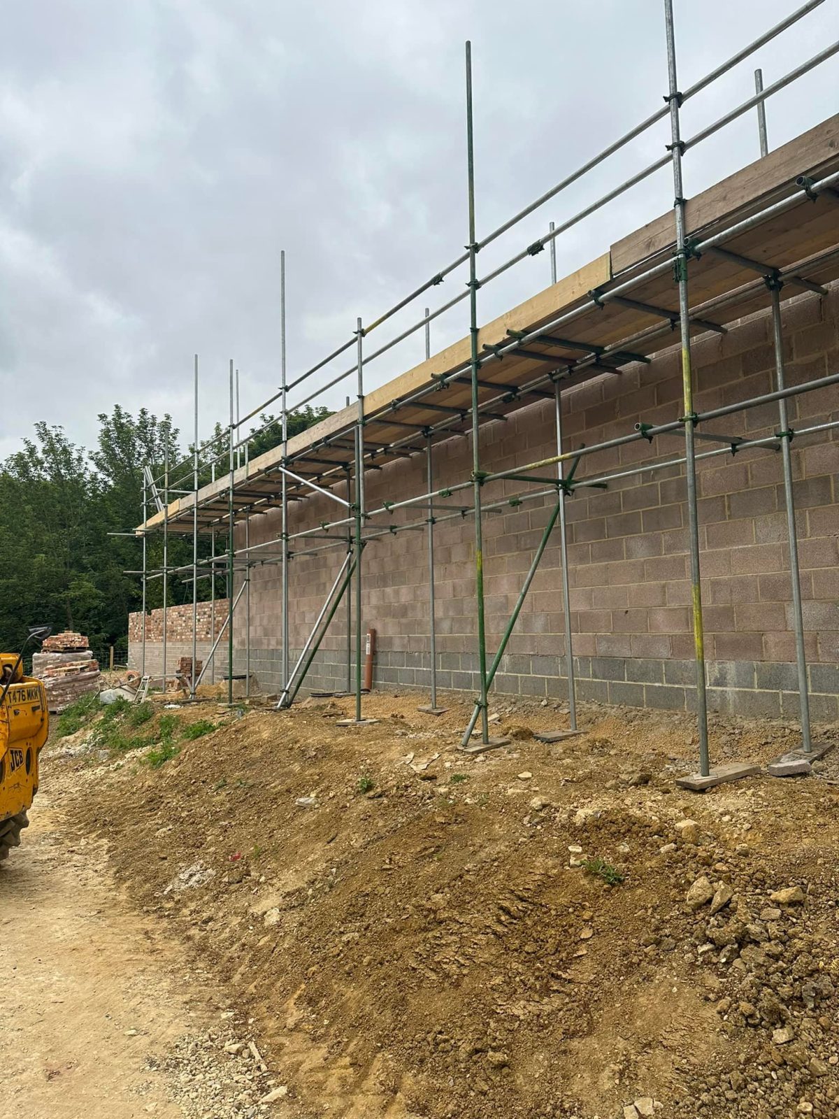 Industrial scaffolding structure built safely in Oxford